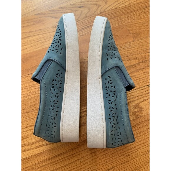 Vionic Midi Perf Slip On Shoes - Picture 6 of 11